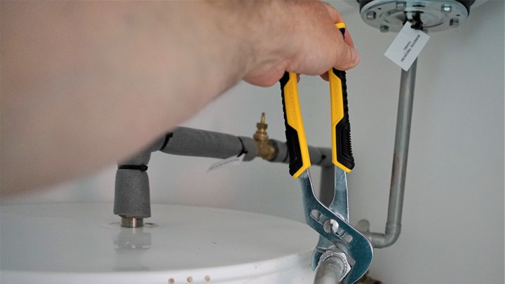 Plumbing Fixtures & Installation